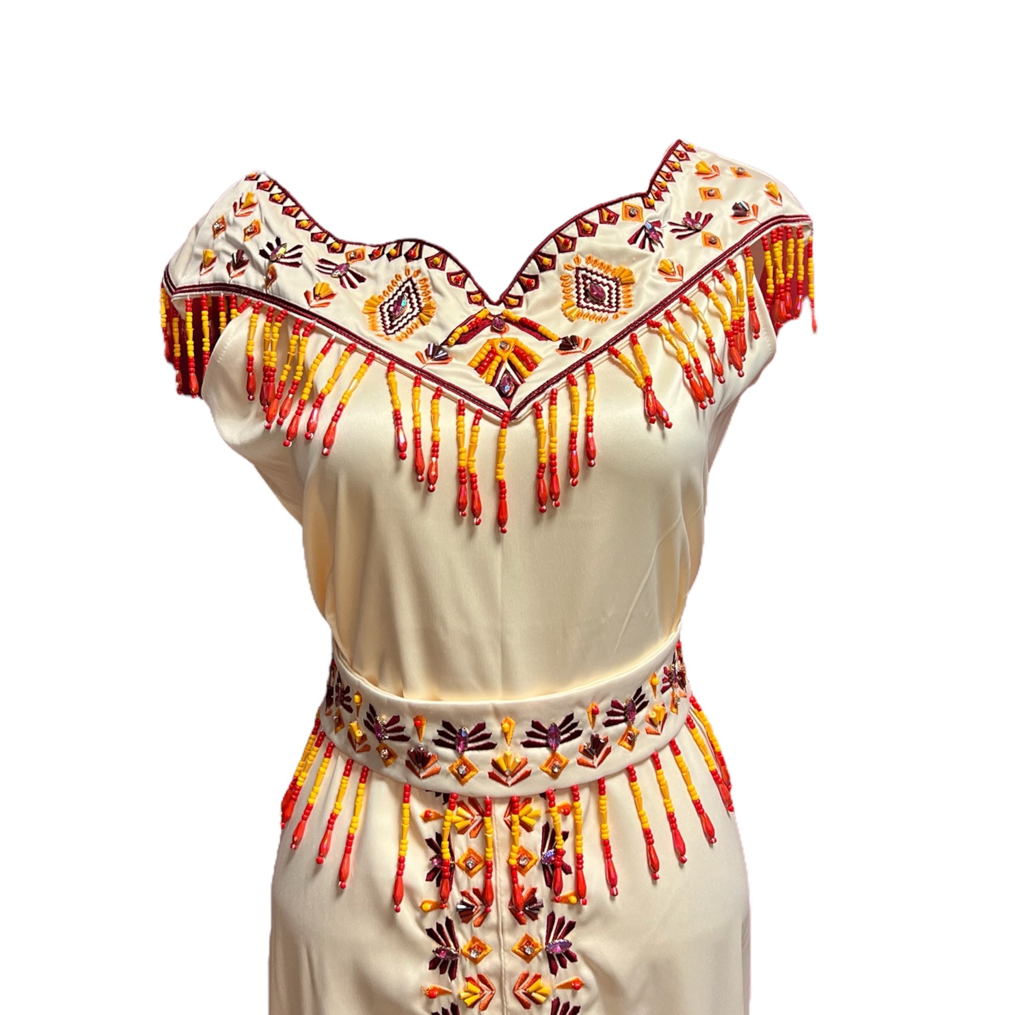 Robe en perles satin et broderie avec cape - Robes Kabyles